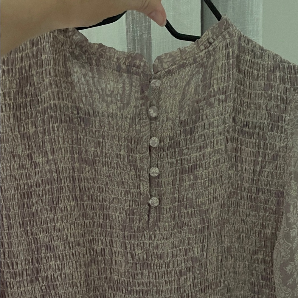 Elegant Paisley Long Sleeve Dress - Picture 6 of 7